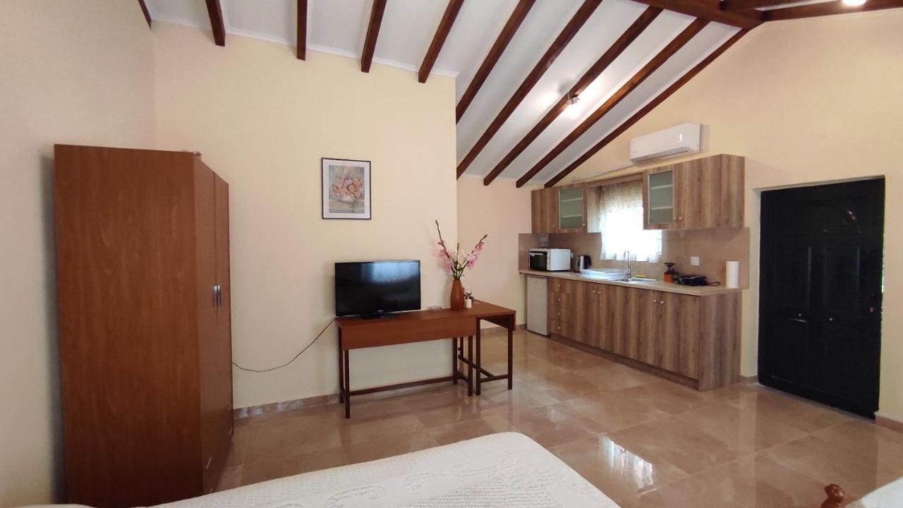 Potami Studios Λευκίμμη Εξωτερικό φωτογραφία